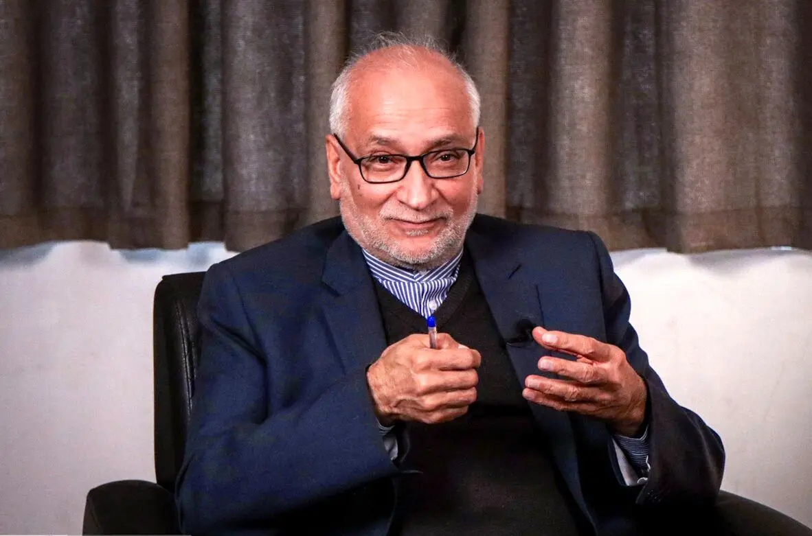 ماراشی: برخی از معاونان رهبری نیز یک وزیر امور خارجه خوب برای دریافت اجازه از آنها هر روز صبح هستند.