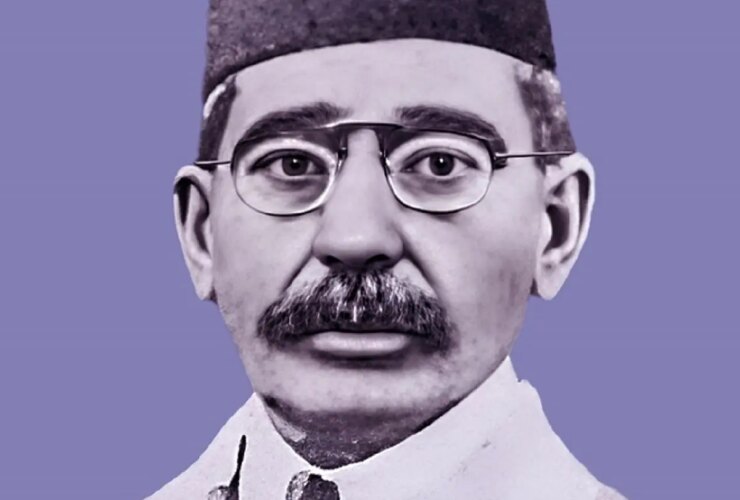 معشوقه آن را به عشق پیام داد / این مادرت را با من می کشد