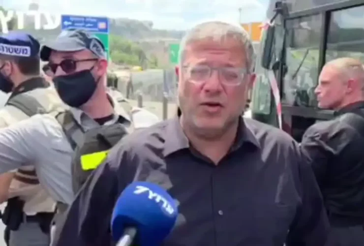 وزیر صهیونیست: همه اسرائیلی ها در همه جا مسلح هستند 12 وزیر صهیونیست: همه اسرائیلی ها در همه جا مسلح هستند