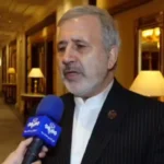 چه اتفاقی برای عربستان سعودی در سفر لارژانی به عربستان سعودی افتاد؟