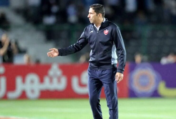 هوزیمی از خرید بازیکنان خارجی برای پرسپولیس آگاه نبود! 13 هوزیمی از خرید بازیکنان خارجی برای پرسپولیس آگاه نبود!