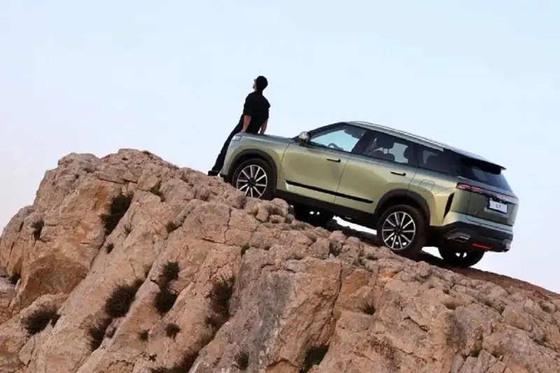 Lukano L7- نمای جانبی