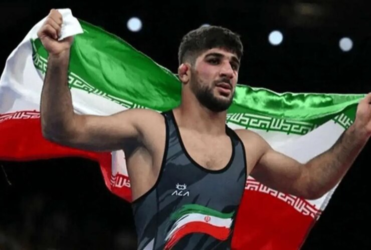 نبوغ کشتی ایران بهترین ماه در جهان بود 17 نبوغ کشتی ایران بهترین ماه در جهان بود