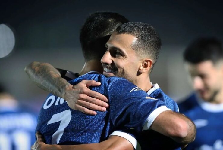 پاسخ به شعار هواداران پرسپولیس دروازه بان گلگو