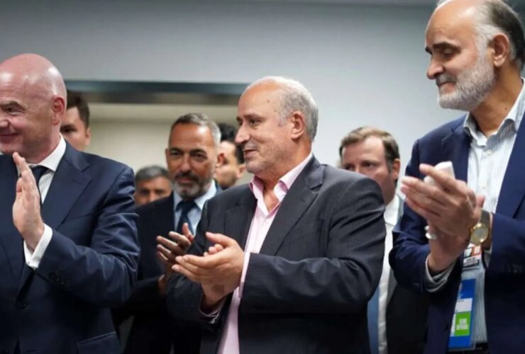 واکنش تاج به ویزای ایالات متحده برای اعضای فدراسیون 7 واکنش تاج به ویزای ایالات متحده برای اعضای فدراسیون