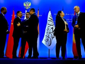 تصاویر پرچم طالبان و ایران در اجلاس روند مسکو