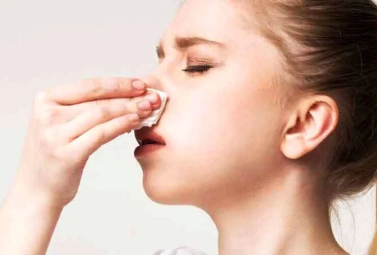 چگونه در عرض چند دقیقه خونریزی را متوقف کنیم؟ 6 چگونه در عرض چند دقیقه خونریزی را متوقف کنیم؟