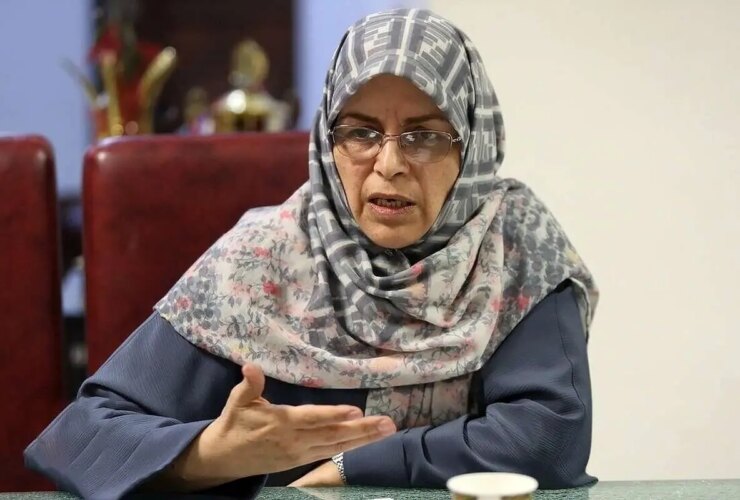 Azar Mansouri to Reanageews: چرا هنوز حجاب را به عنوان معیار سیستم اسلامی می بینید؟ چند دهه کار کرده است؟