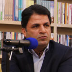 در نجیب