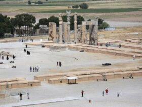 واکنش یک مقام به تهدیدات مربوط به حریم خصوصی پرسپولیس