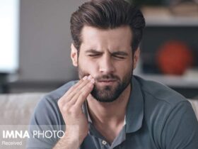 شانه ها و شانه های لثه در نوجوانان