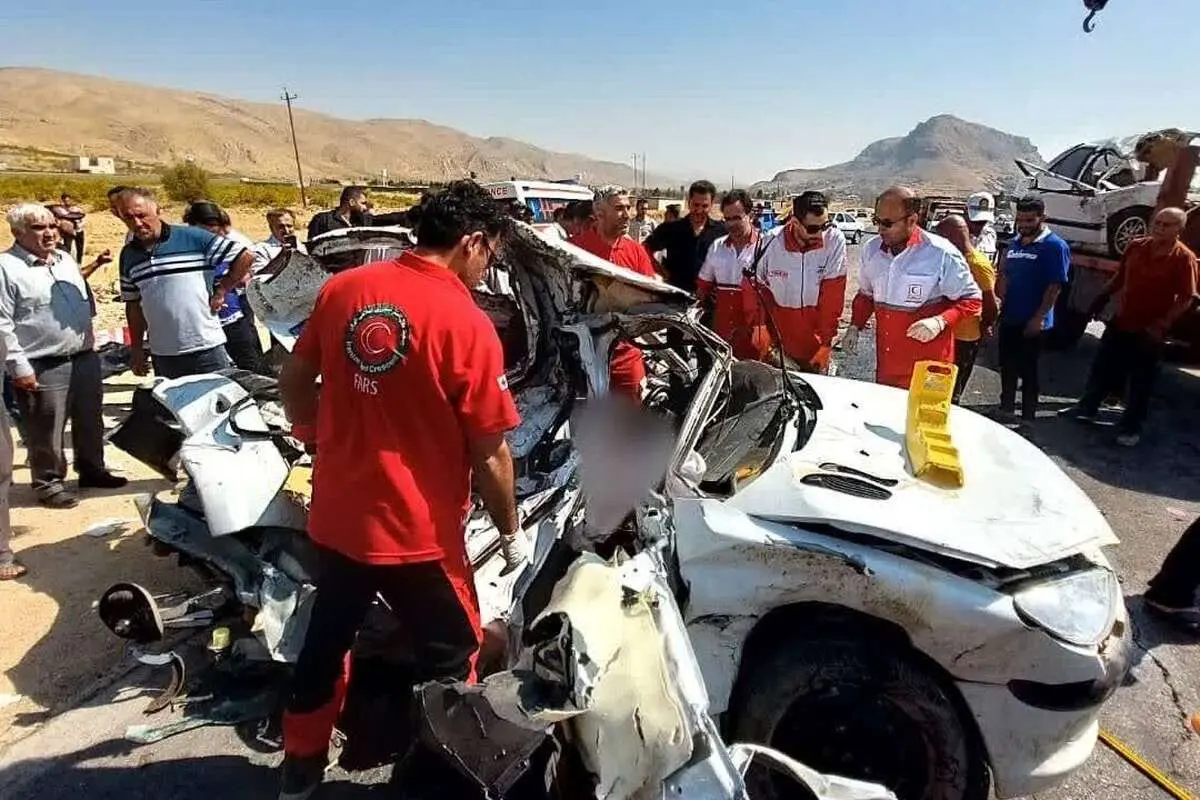تصادف مرگبار در شیراز; 8 کشته و مجروح