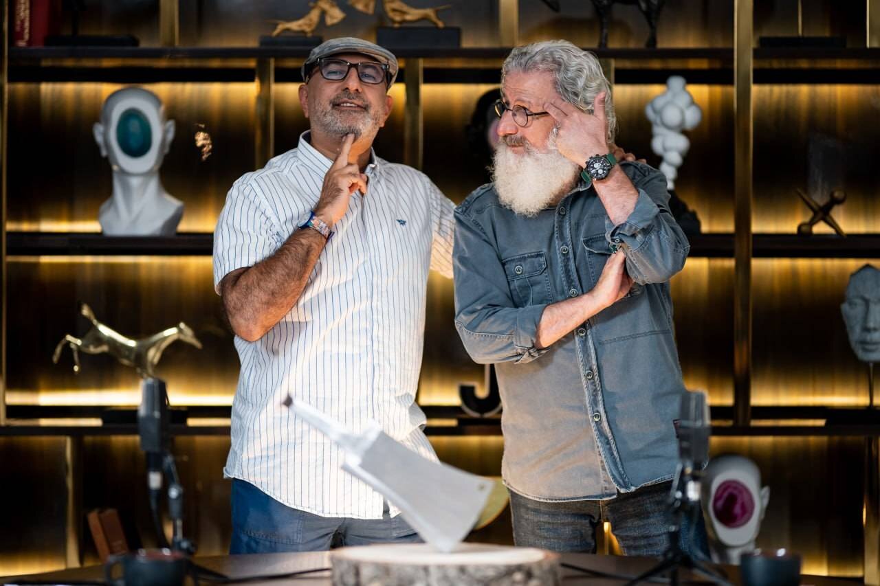 در اوایل انقلاب به خاطر کاری که شرکت کنندگان «دوران جدید» به آن تشویق شدند، ما را کتک زدند!