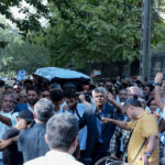 روزنامه اصول: بسیاری از اهالی سینما و فرهیختگان به دلیل خوردن نان روزانه در مراسم تشییع پیکر ناصر تقوایی شرکت نکردند.