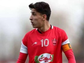 پدیده 19 ساله روی نیمکت پرسپولیس مقابل خیبر