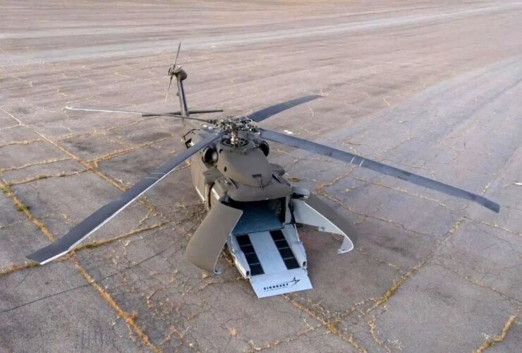 پرواز بدون خلبان متمایزترین هلیکوپتر نظامی جهان، بلک هاوک