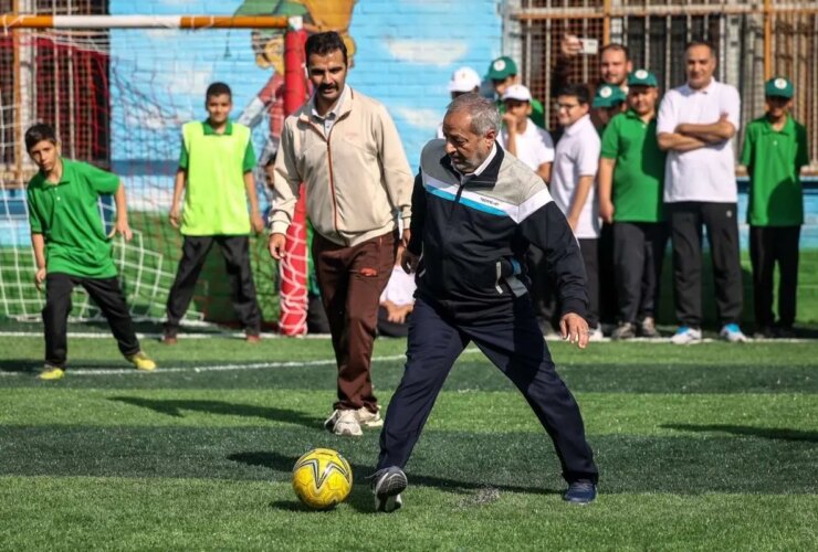 تصاویر; وزیر آموزش و پرورش ملی وارد میدان شد