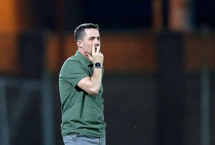 زمان ورود سرمربی خارجی پرسپولیس به تهران اعلام شد؛ خداحافظ وحید!