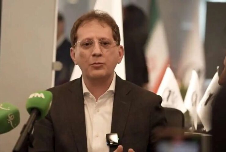 واکنش بابک زنجانی به انحلال بانک آینده: فقط «پالان» تغییر کرده است 9 واکنش بابک زنجانی به انحلال بانک آینده: فقط