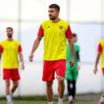 ستاره پرسپولیس: وحید بیگ خداحافظی نکرد، به کارش ادامه می دهد!
