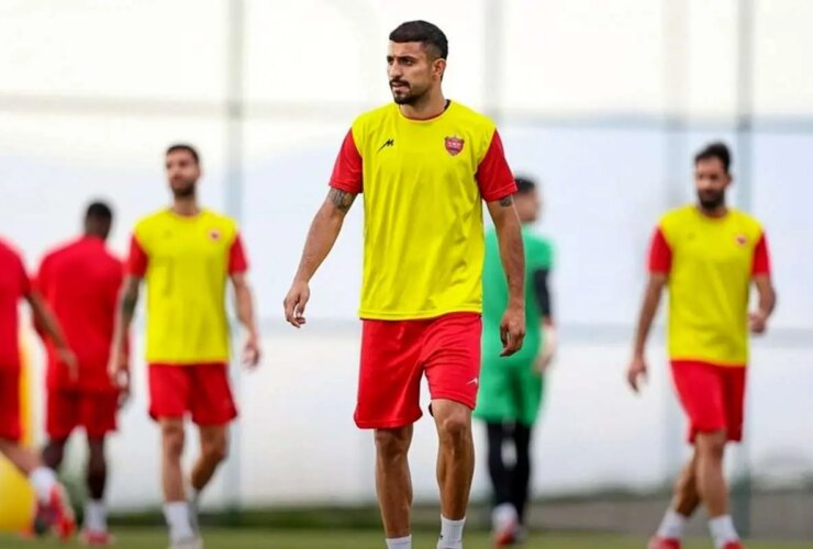 ستاره پرسپولیس: وحید بیگ خداحافظی نکرد، به کارش ادامه می دهد! 21 ستاره پرسپولیس: وحید بیگ خداحافظی نکرد، به کارش ادامه می دهد!