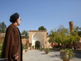 تصاویر; بازدید سید محمد خاتمی از باغ تاریخی دولت آباد یزد 9 تصاویر; بازدید سید محمد خاتمی از باغ تاریخی دولت آباد یزد