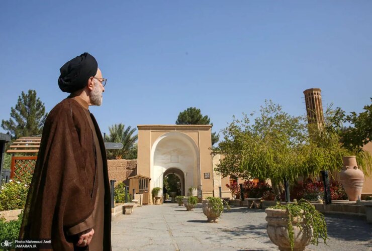 تصاویر; بازدید سید محمد خاتمی از باغ تاریخی دولت آباد یزد