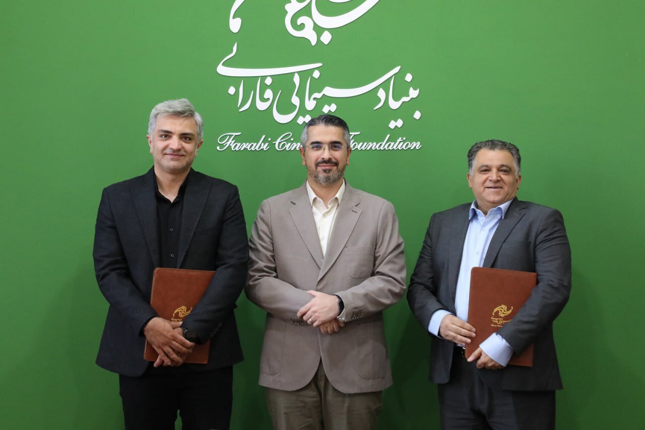 ایران نه تنها از تهران، بلکه از انتخاب کارگردان مشهور سینمای شیراز استقبال می کند 1 ایران نه تنها از تهران، بلکه از انتخاب کارگردان مشهور سینمای شیراز استقبال می کند