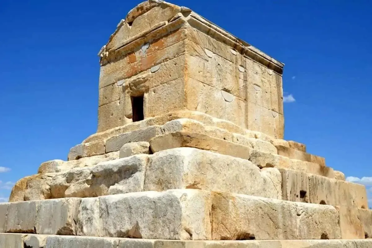 چرا روز کوروش در تقویم نیست؟ 1 چرا روز کوروش در تقویم نیست؟