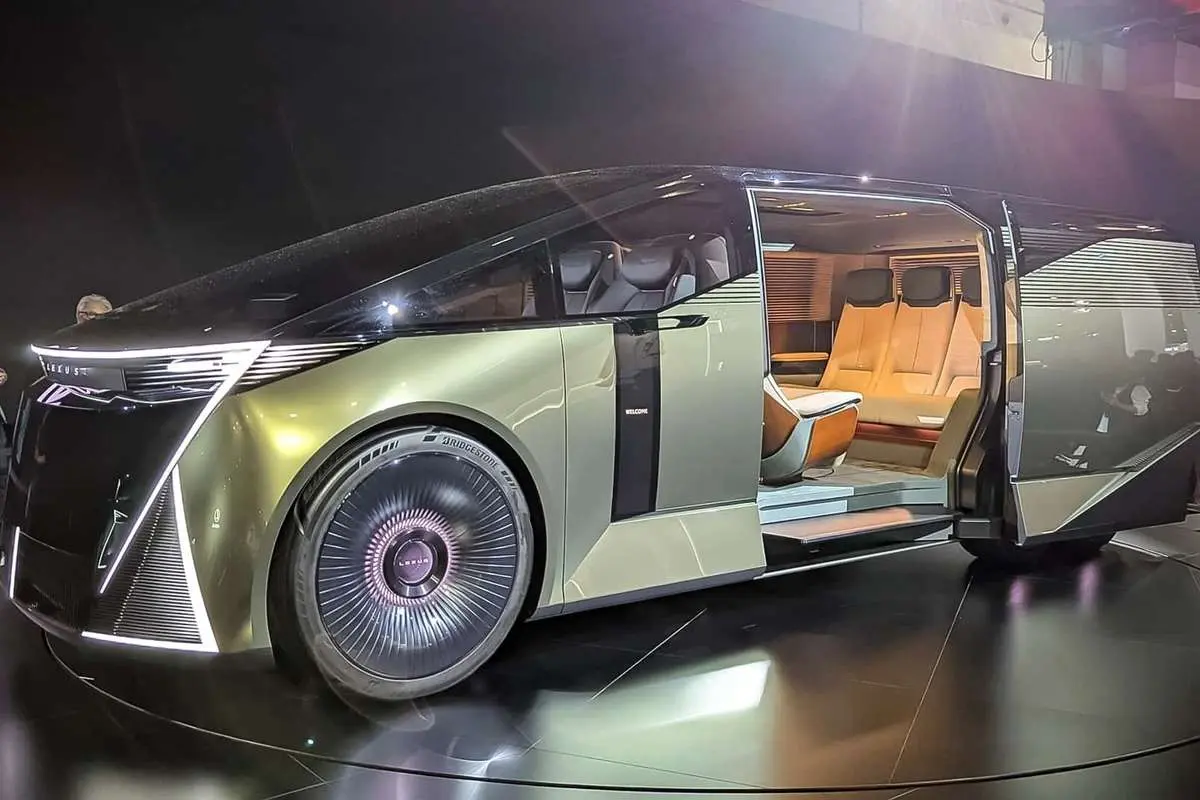 به لکسوس به لوکس شش چرخ خوش آمدید