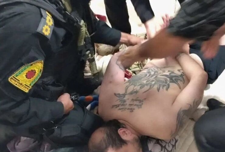 اراذل و اوباش پارک ارم دستگیر شدند. نکته پایانی در فرار جمعیت که شروع به درگیری خونین کرد 18 اراذل و اوباش پارک ارم دستگیر شدند. نکته پایانی در فرار جمعیت که شروع به درگیری خونین کرد