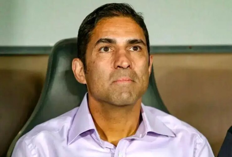 Vahid Hashemi مهلت 8 دسامبر دارد