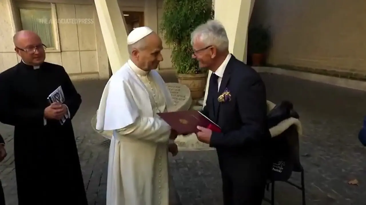 اسب عرب به پاپ لئو هدیه داده شد