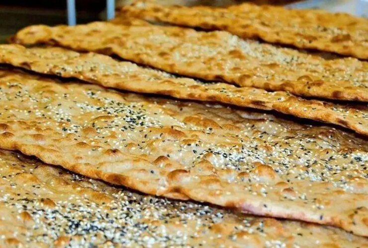 افزودن سبزی و کنجد به نان ممنوع است 21 افزودن سبزی و کنجد به نان ممنوع است