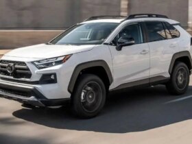 اولین ماجراجویی Toyota RAV4 Plus با صفحه ملی آذیورد