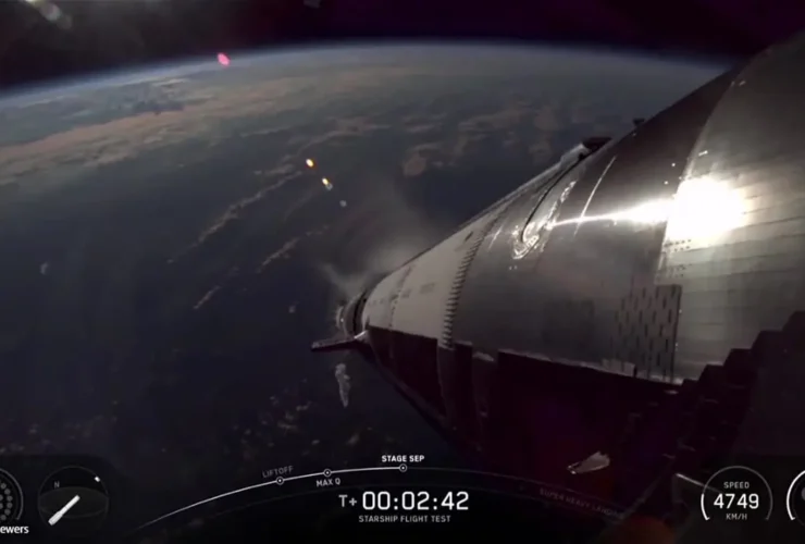 برای دیدن آزمایش موفقیت آمیز موشک غول پیکر