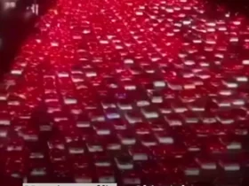 برای دیدن ترافیک عظیم در چین پس از تعطیلات هشت روزه