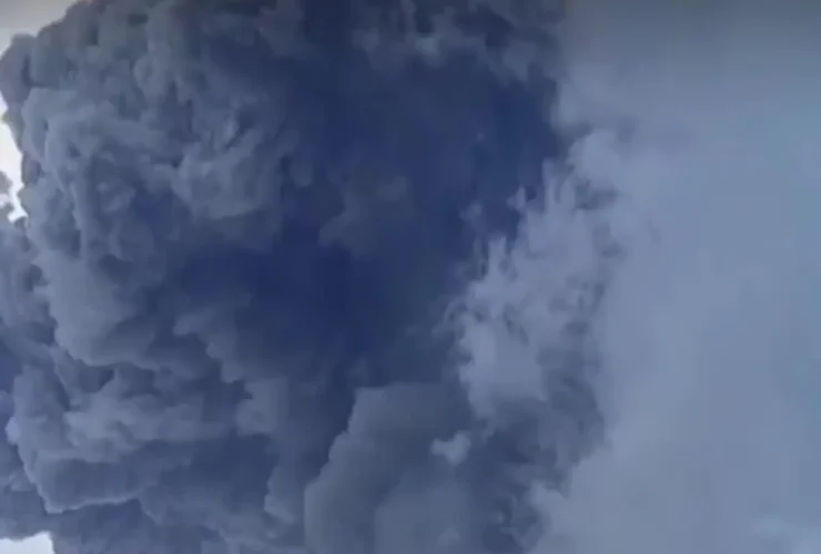 برای دیدن؛ فوران آتشفشان Luotobi Laki-Laki در اندونزی