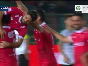 برای دیدن؛ گل اول پرسپولیس را محمد عمری در دقیقه 38 مقابل ذوب آهن به ثمر رساند.