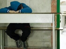 بسیاری از دانش آموزان تمایل به خودکشی دارند/ هشدار یک کارشناس آموزش 8 بسیاری از دانش آموزان تمایل به خودکشی دارند/ هشدار یک کارشناس آموزش