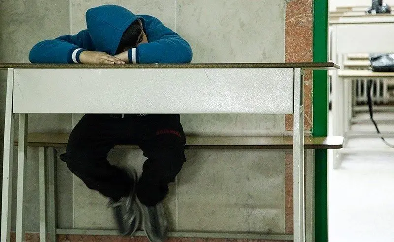 بسیاری از دانش آموزان تمایل به خودکشی دارند/ هشدار یک کارشناس آموزش