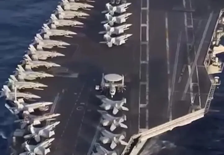 ترامپ ناو هواپیمابر جرالد آر فورد را به سواحل ونزوئلا فرستاد 38 ترامپ ناو هواپیمابر جرالد آر فورد را به سواحل ونزوئلا فرستاد