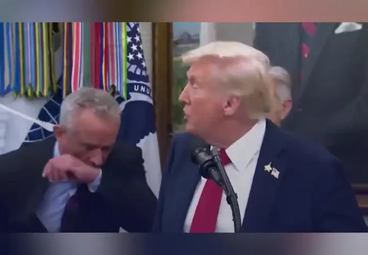 ترامپ و عطسه وزیر بهداشت ایالات متحده اعلام کردند