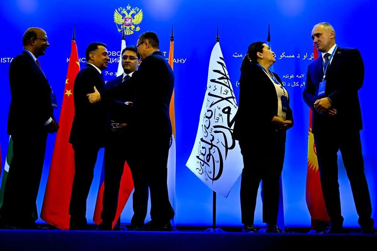 تصاویر پرچم طالبان و ایران در اجلاس روند مسکو