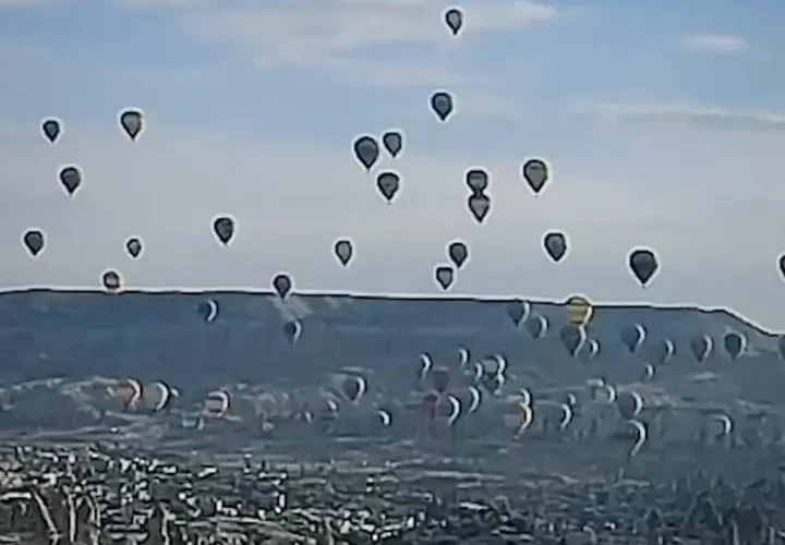 تصاویری باشکوه از پرواز بالن ها در کاپادوکیه 12 تصاویری باشکوه از پرواز بالن ها در کاپادوکیه