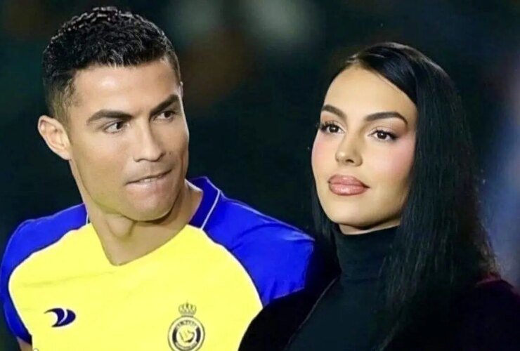 جورجینا رودریگز ؛ رقیب جدید کریستیانو رونالدو در یوتیوب 35 جورجینا رودریگز ؛ رقیب جدید کریستیانو رونالدو در یوتیوب