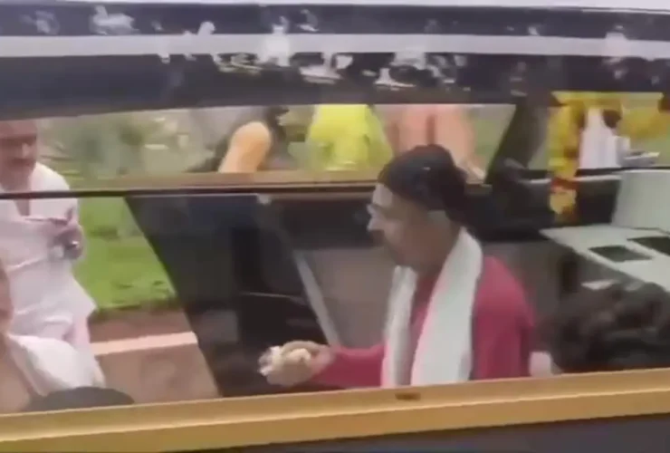 خودروی بدون راننده در هند خبرساز شد! 23 خودروی بدون راننده در هند خبرساز شد!