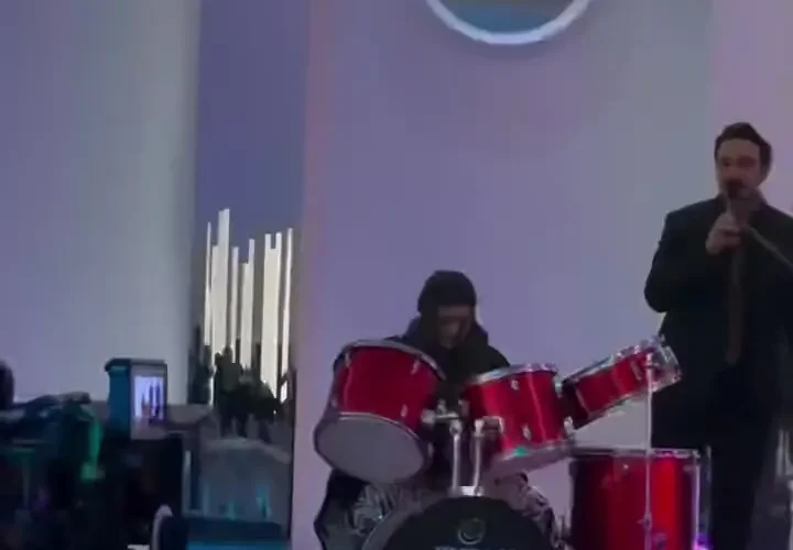 درام خنده دار با بازی نعیمه نظام دوست در یک مراسم ویژه