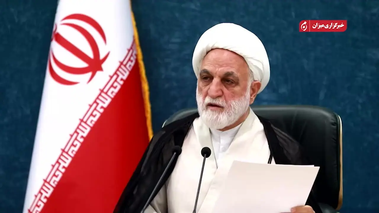 روایتی از دریای اژه از روند انحلال بانک آینده و نامه مهمی که وی به سران کشورها نوشت.