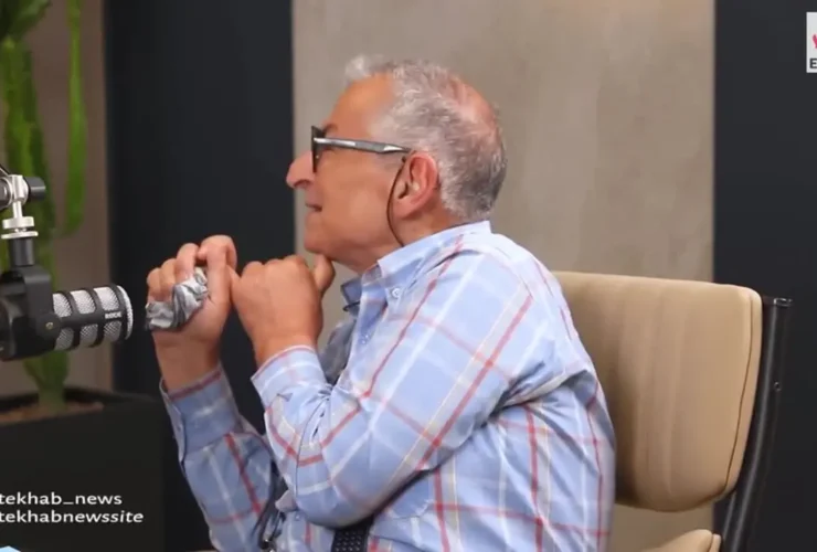 زیباکلام: مسئله روسری جریان رادیکال مسئله خدا و پیامبر نیست، مسئله قدرت است.